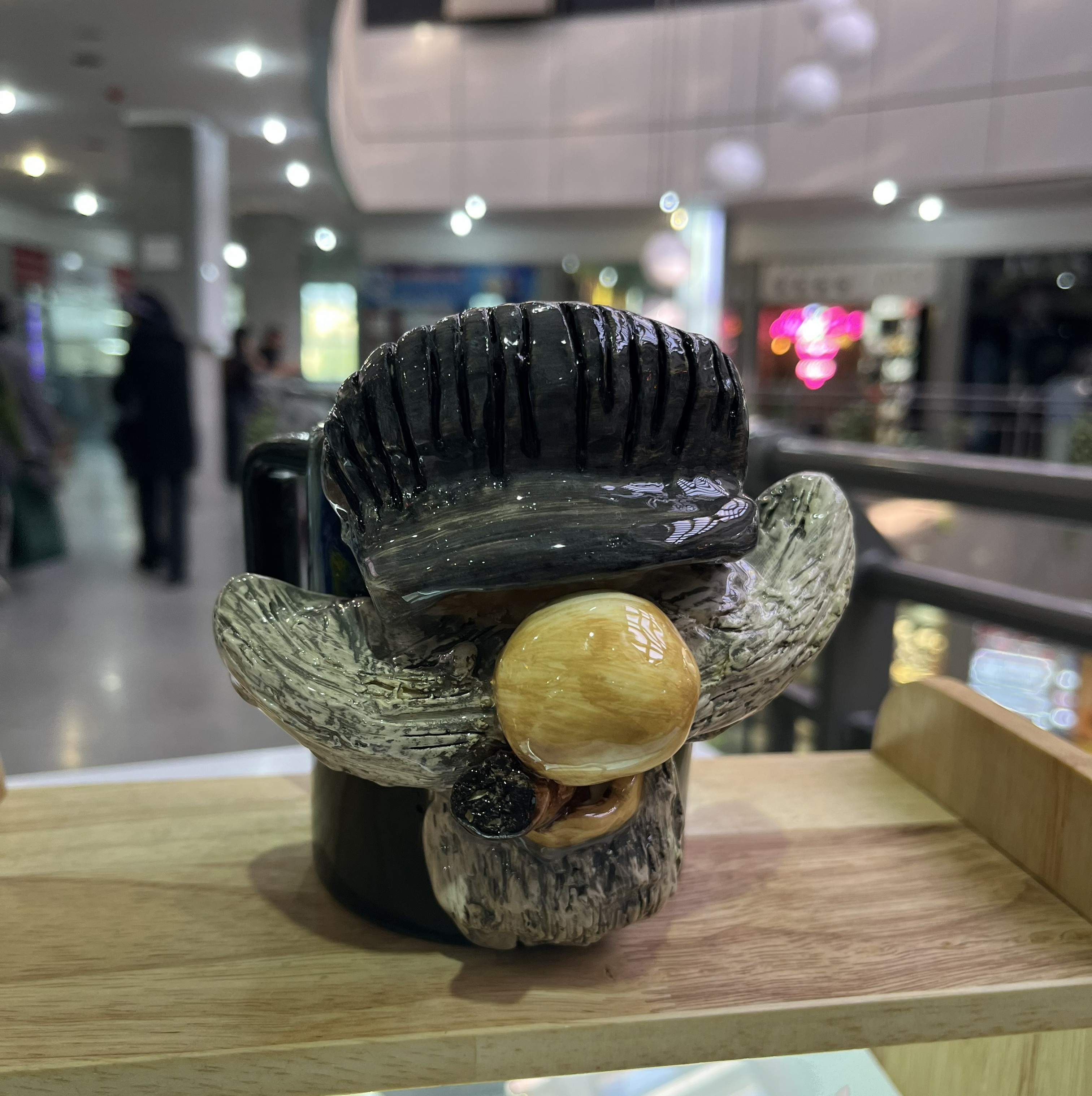 لیوان آقای سیگاری